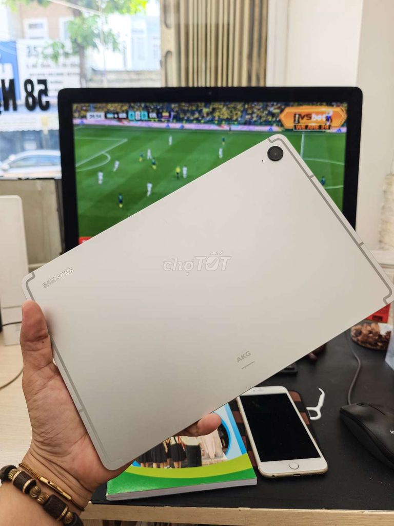 Samsung Galaxy Tab S9 FE 6GB/128GB Bạc. Mua bán Máy tính bảng tại Quận Hải Châu Đà Nẵng được đăng bởi Nguyễn Hưng hình 1