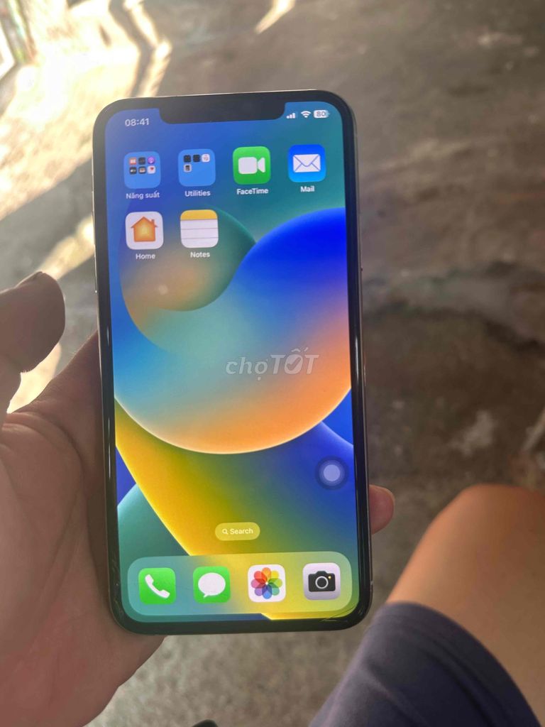 iPhone 11 Pro Max Bạc. Mua bán Điện thoại tại Thị xã Tân Uyên Bình Dương được đăng bởi Vo Dat hình 1
