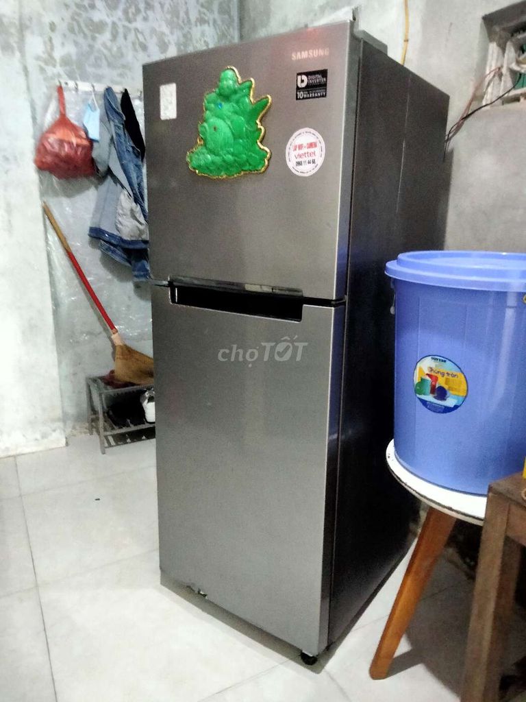 Tủ lạnh inveter 200lít