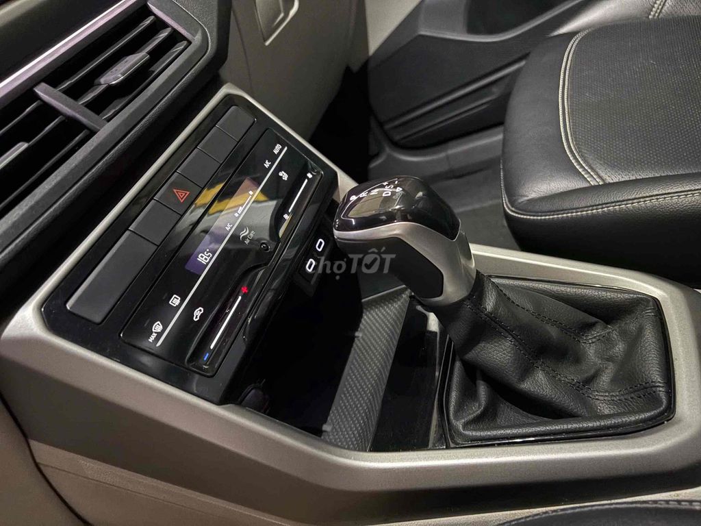 Lướt Volkswagen T-Cross 2022 1.0T  AT - 27000Km. Mua bán Ô tô tại Thành phố Thủ Đức Tp Hồ Chí Minh được đăng bởi Phúc Nguyên hình 6