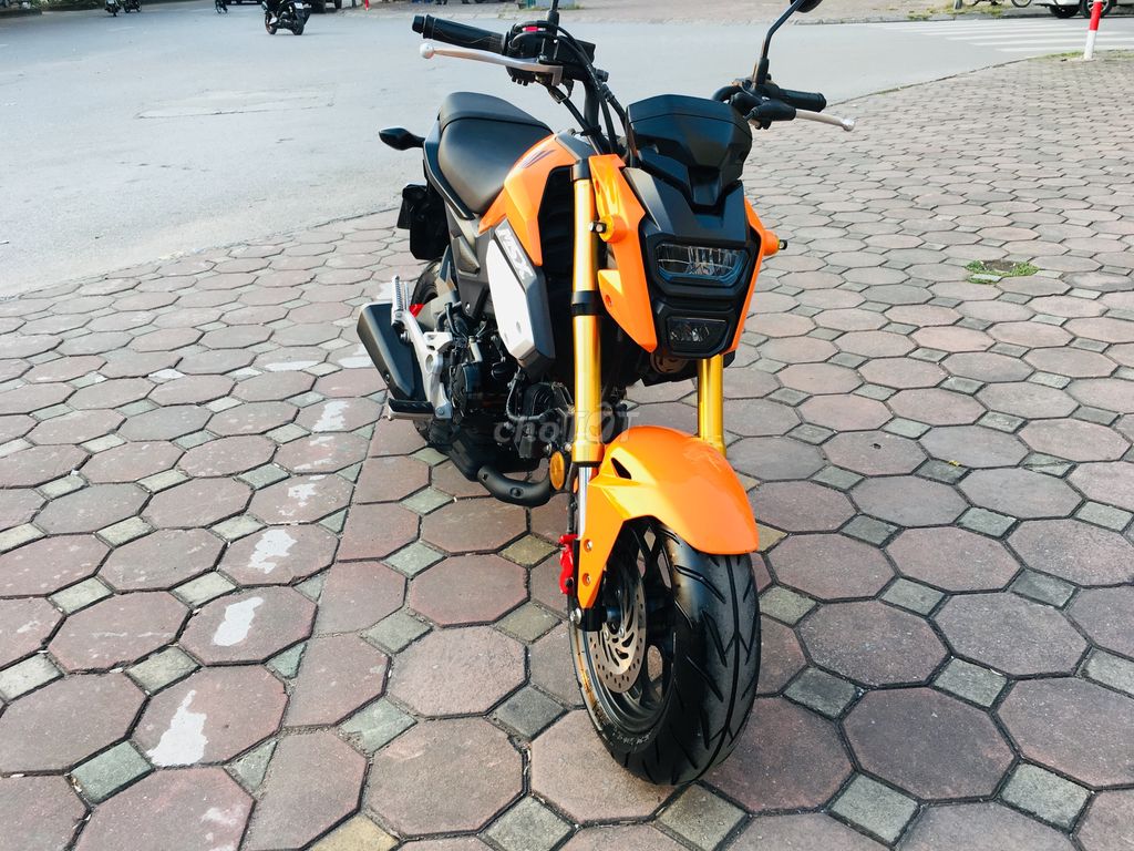 HONDA MSX 125  MÀU VANG CHÍNH CHỦ NGUYÊN ZIN 2023. Mua bán Xe máy tại Quận Nam Từ Liêm Hà Nội được đăng bởi Hồng Nhung hình 3