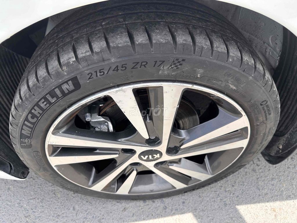 Kia Cerato 2018 1.6 SMT - 82000 km. Mua bán Ô tô tại Quận Cái Răng Cần Thơ được đăng bởi ÔTÔ PHÚC SƠN  TP CẦn Thơ  hình 19