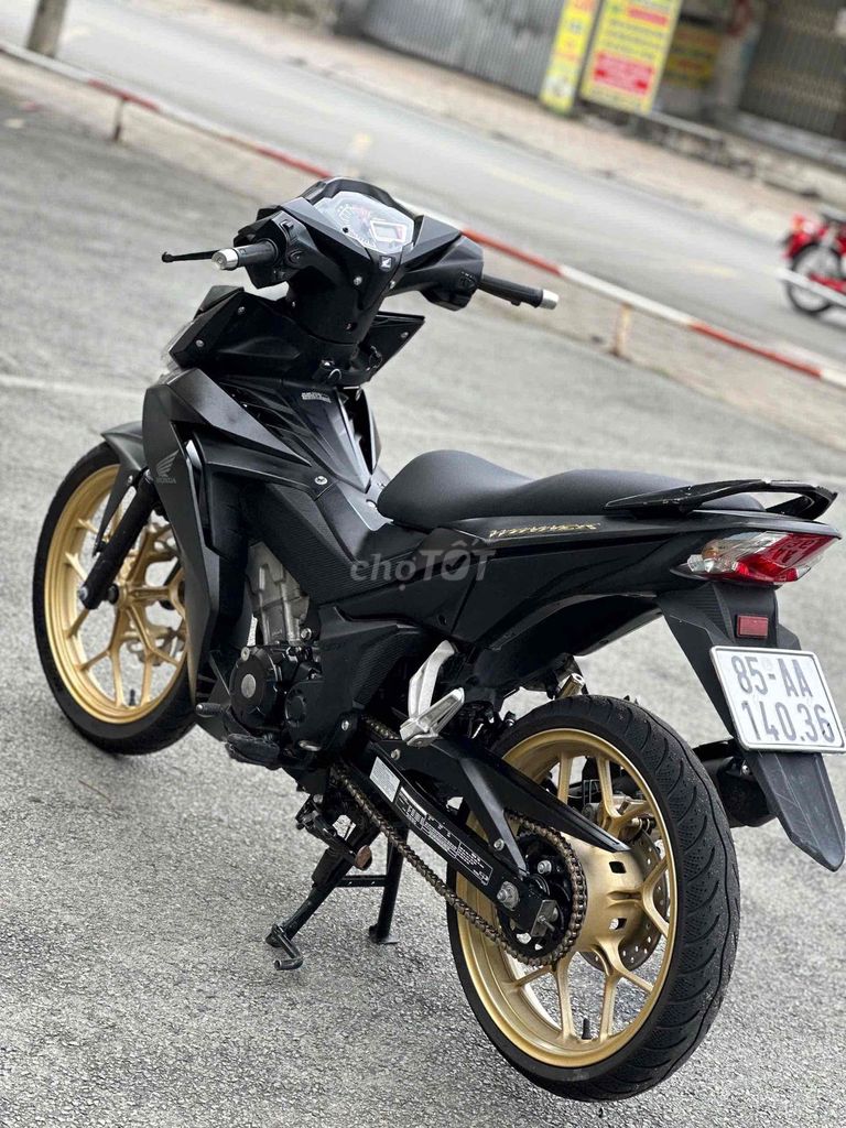 HONDA WINNER V1 CHÍNH CHỦ HỔ TRỢ GÓP TAY ĐÔI. Mua bán Xe máy tại Thành phố Thủ Đức Tp Hồ Chí Minh được đăng bởi Xe Máy Nguyễn Phụng hình 3