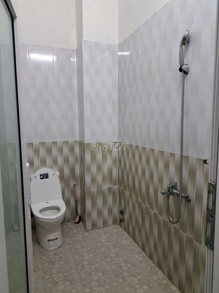 3-storey house with a front yard on Trương Quang Được — photo 7