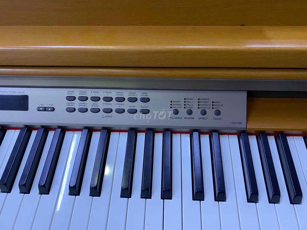 piano yamaha Clp230C japan zin 100%