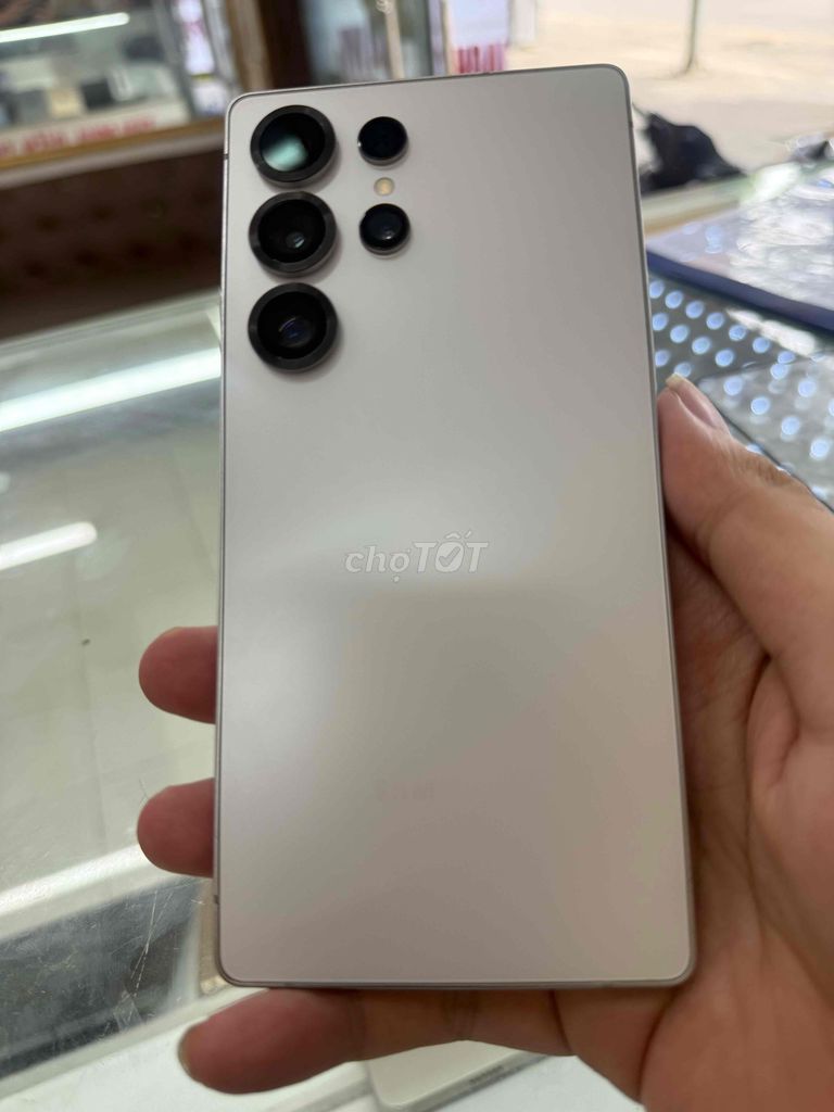 Samsung S25 Ultra 256GB Trắng Đẹp như mới. Mua bán Điện thoại tại Quận Đống Đa Hà Nội được đăng bởi Dung hình 1
