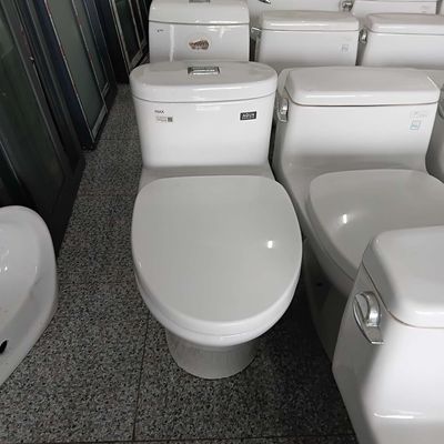 Bồn cầu 1 khối INAX AQUA CERAMIC màu trắng. Mua bán Thiết bị vệ sinh, nhà tắm tại Quận 12 Tp Hồ Chí Minh được đăng bởi Mùa Nguyễn