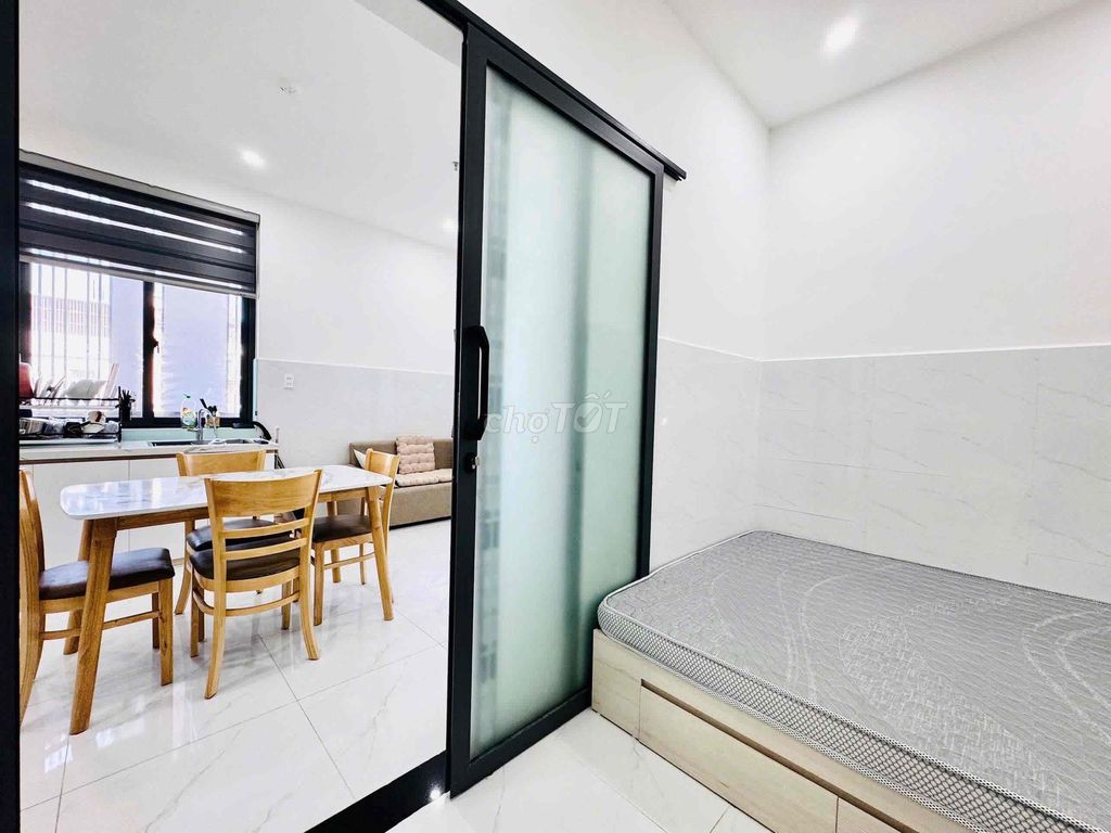Brand-new 2-bedroom flat near Hồ Xuân Hương and My Khe beach — photo 9