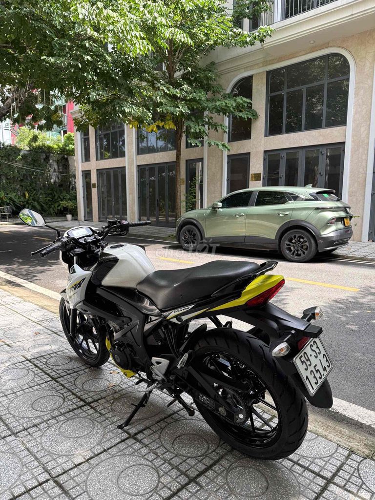 Мотоцикл Suzuki Bandit 150 2019 года, городской номер, документы на владельца