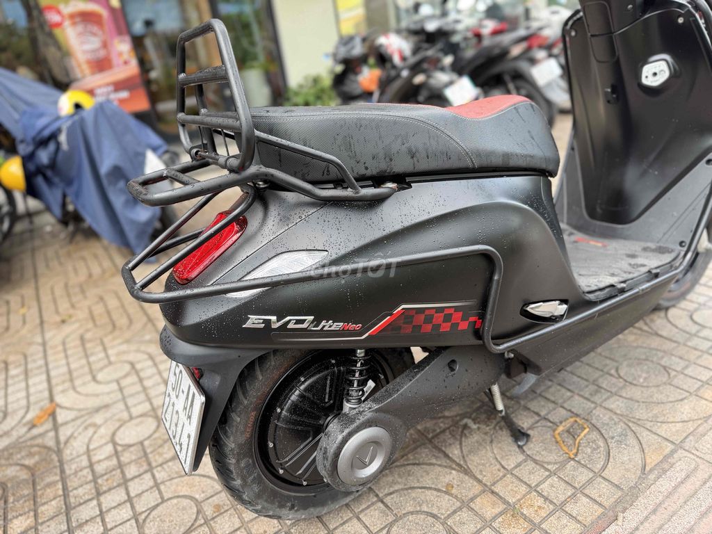 Электроскутер VinFast Evo Neo, хошиминские номера, я хозяин