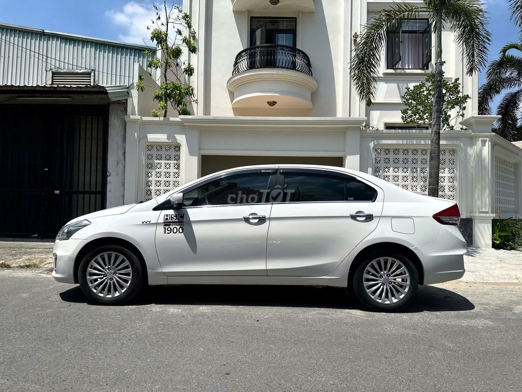 Suzuki Ciaz 2019 Số tự động màu trắng. Mua bán Ô tô tại Quận 12 Tp Hồ Chí Minh được đăng bởi Quang hình 1