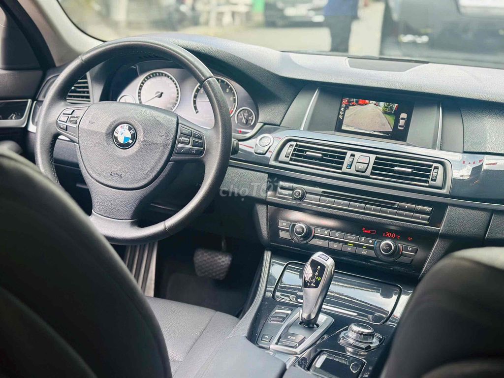 BMW 520i Model 2016. Mua bán Ô tô tại Quận 8 Tp Hồ Chí Minh được đăng bởi Hồng Phúc hình 6