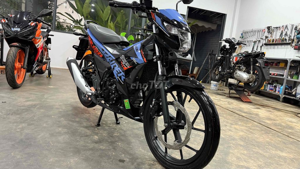 RAIDER 150 CỌP LĂN BÁNH 6000KM BAO ZIN. Mua bán Xe máy tại Thành phố Long Khánh Đồng Nai được đăng bởi Cửa Hàng Xe Máy Cũ Thành Phát Đồng Nai hình 3