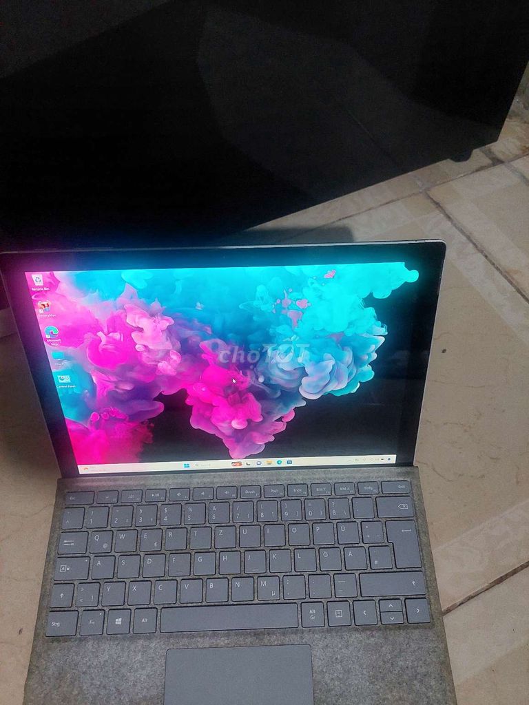 suface pro 6 i5 8250u 8/128 màn 2k sắc nét 1kg . Mua bán Laptop tại Quận Nam Từ Liêm Hà Nội được đăng bởi trần chung hình 1