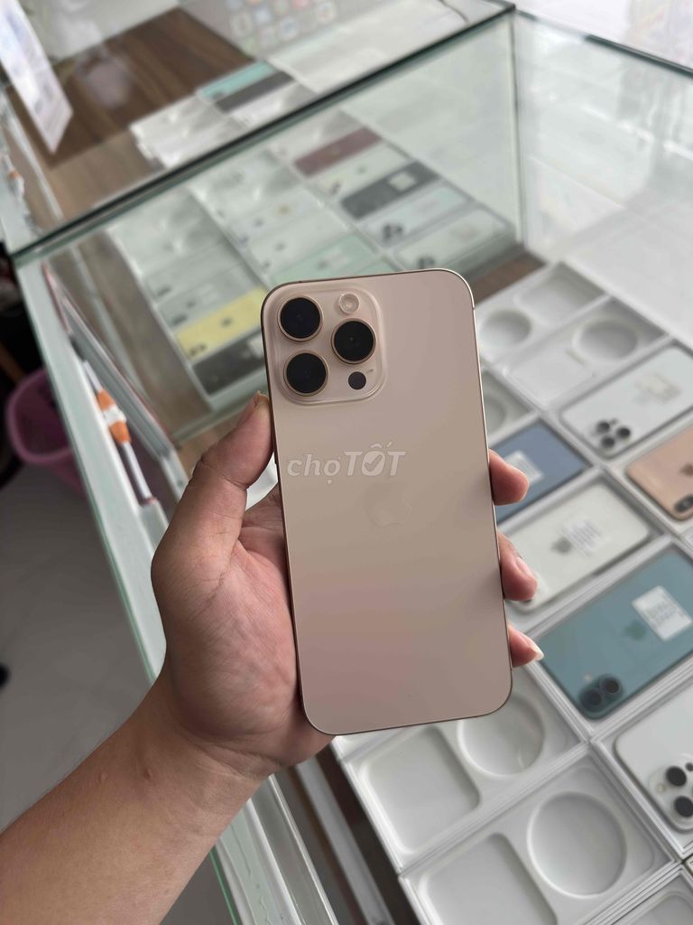 iPhone 16 Pro Max 256GB Sa mạc. Mua bán Điện thoại tại Thị xã Phú Mỹ Bà Rịa - Vũng Tàu được đăng bởi Trung PM Apple hình 1