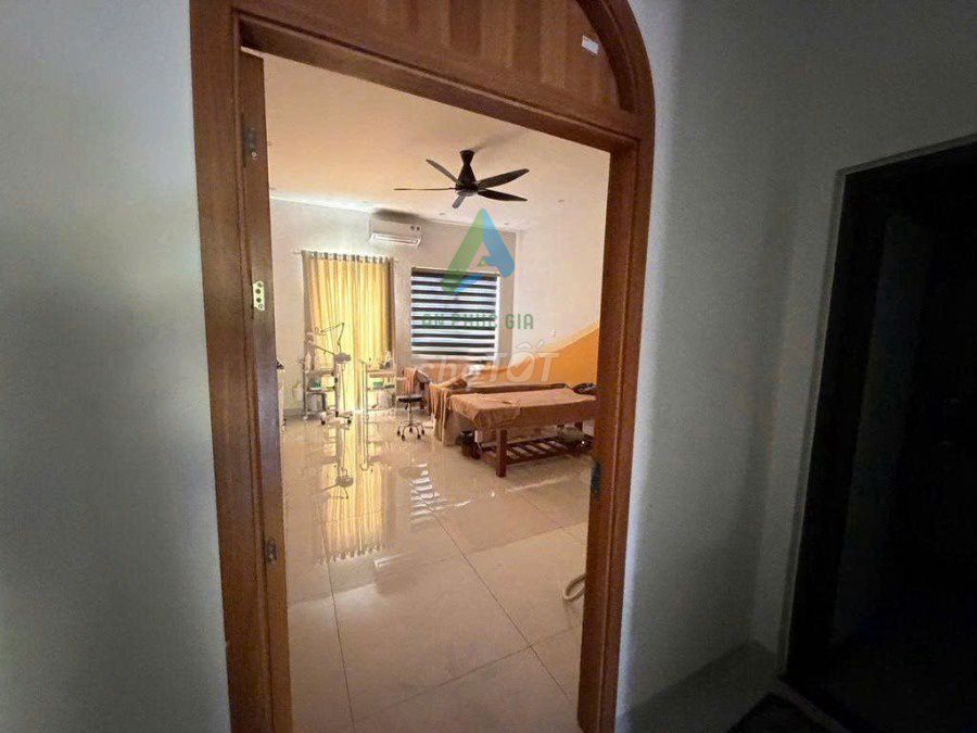 Аренда · 3 комн. · 100 м² · Quận Cẩm Lệ, ул. Đường Văn Tiến Dũng