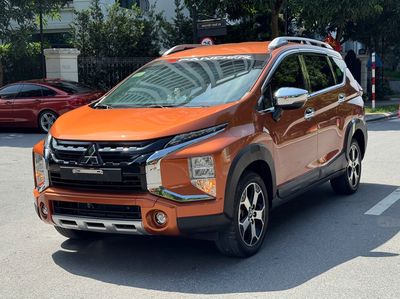 Mitsubishi Xpander Cross 2022 màu cam. Mua bán Ô tô tại Quận Long Biên Hà Nội được đăng bởi PHÚC LÂM  AUTO