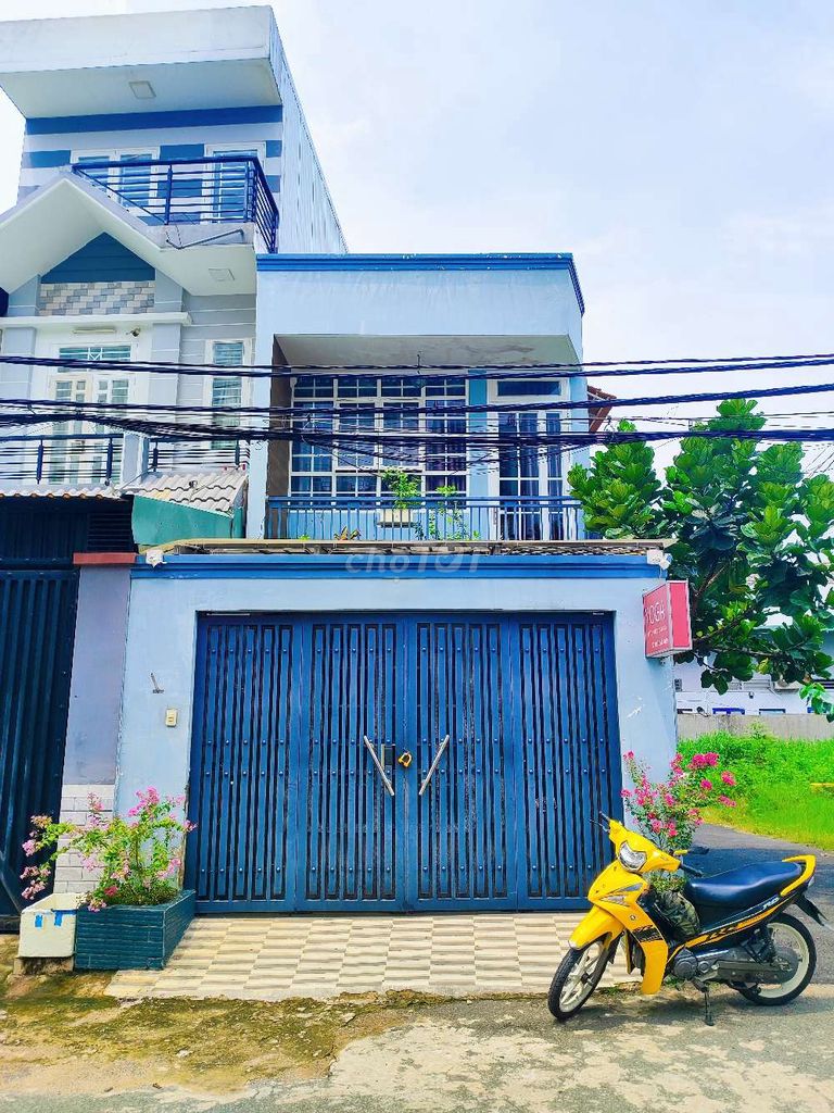 Nhà phố 50m2, 2 tầng, lô góc, gần Lã Xuân Oai, Tăng Nhơn Phú A, Quận 9