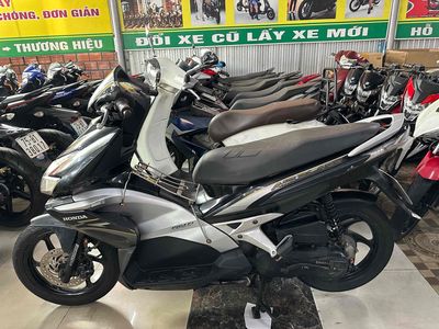 Honda Air Blade 2010 Đen Bạc vành 6 lá quá đẹp. Mua bán Xe máy tại Thành phố Huế Thừa Thiên Huế được đăng bởi Xe Máy Nhật Vy