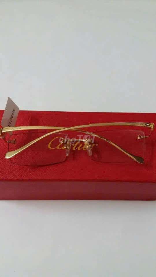 Kính mắt Cartier Vàng đúc 18k Nam Pháp. Mua bán Phụ kiện thời trang khác tại Quận Long Biên Hà Nội được đăng bởi Nguyenthuat hình 1