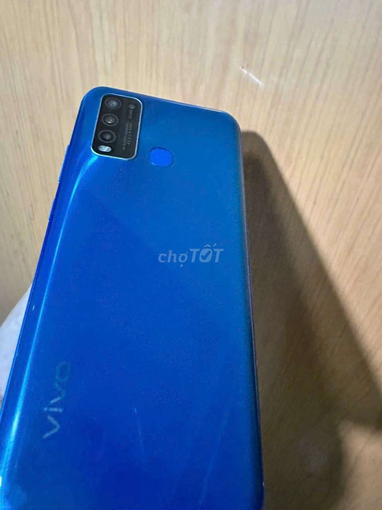 Bán điện thoại Vivo Y50 ram4/64. Mua bán Điện thoại tại Quận Ninh Kiều Cần Thơ được đăng bởi Đoàn Kha hình 1