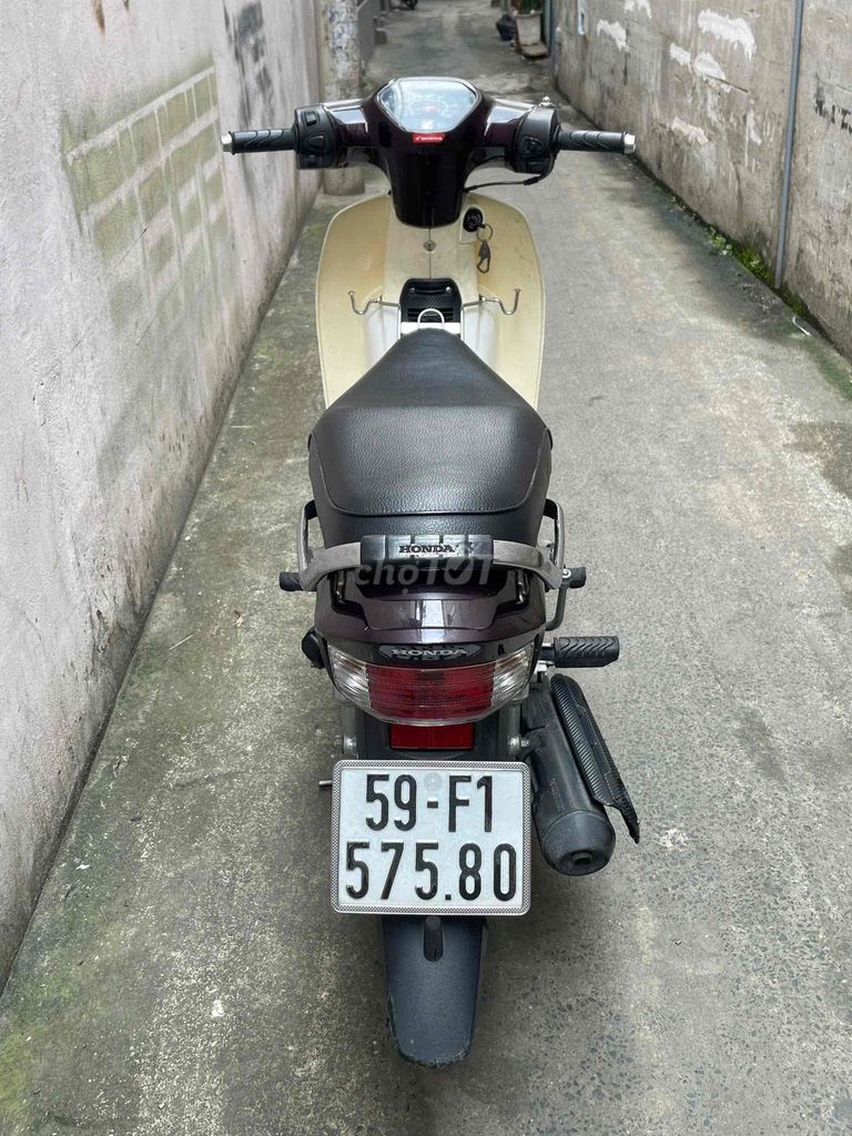 Super Dream 2014 xe đẹp long lanh máy zin. Mua bán Xe máy tại Thành phố Thủ Đức Tp Hồ Chí Minh được đăng bởi Lê Hạnh hình 6