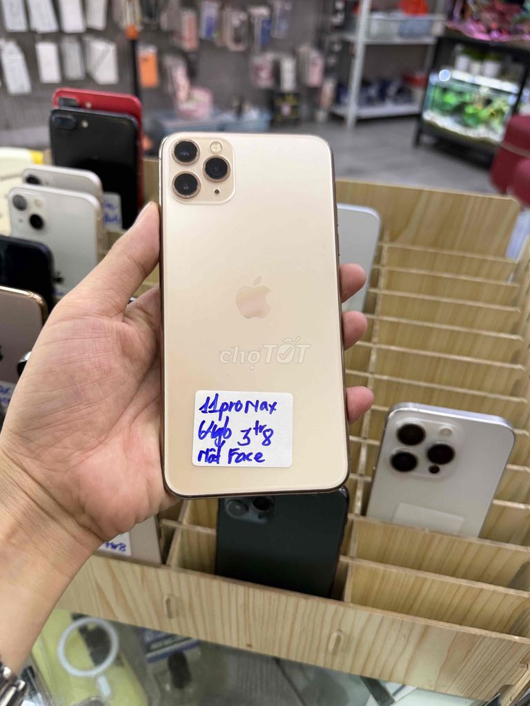 Apple iPhone 11 Pro Max 64gb  Vàng giá rẻ vô đối. Mua bán Điện thoại tại Quận Hải Châu Đà Nẵng được đăng bởi Hoàng Táo 273 Nguyễn Hoàng hình 1