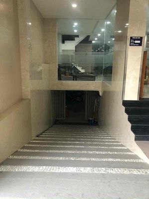 chỉ 21tỷ có ngay nhà 1 hầm 5 tầng khu kinh doanh trung sơn