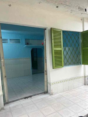 nhà gác suốt p2 gần chợ, trường học