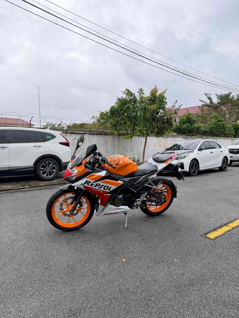 Honda CB150R Cam Trắng Đen Đã sử dụng. Mua bán Xe máy tại Quận Thanh Khê Đà Nẵng được đăng bởi Ku Tý hình 1