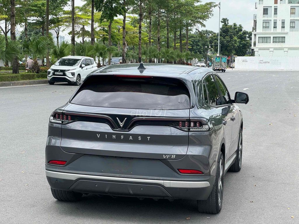 VF8 Eco 2022 GF Mua Pin SDI đi cực ít 16.000km. Mua bán Ô tô tại Quận Thanh Xuân Hà Nội được đăng bởi hoang tran minh hình 4