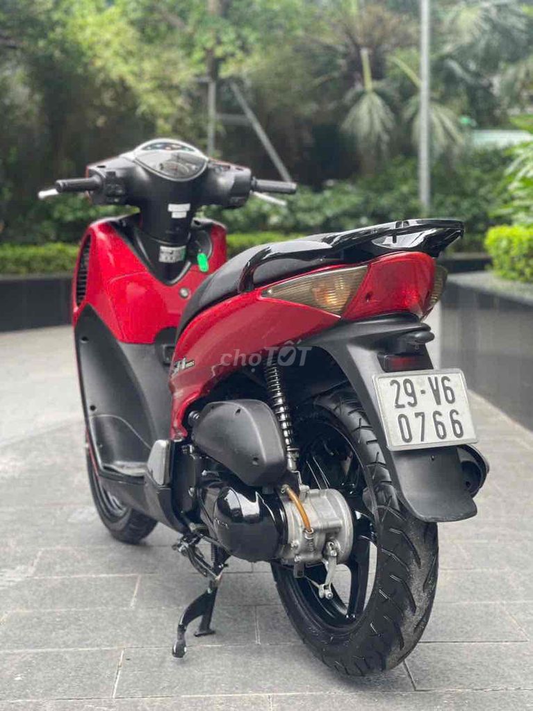 Honda SH 150i 2006 красный, импорт