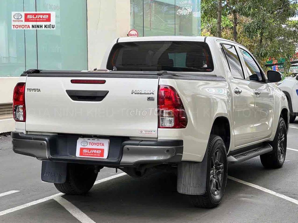 Toyota Hilux 2021 2.4E 4x2 AT - 50000 km. Mua bán Ô tô tại Quận Ninh Kiều Cần Thơ được đăng bởi Lâm Ngọc Tú hình 4