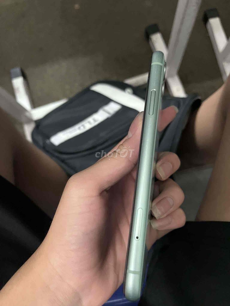 Apple iPhone 11 64GB Xanh lá. Mua bán Điện thoại tại Quận Hà Đông Hà Nội được đăng bởi MHoang hình 1