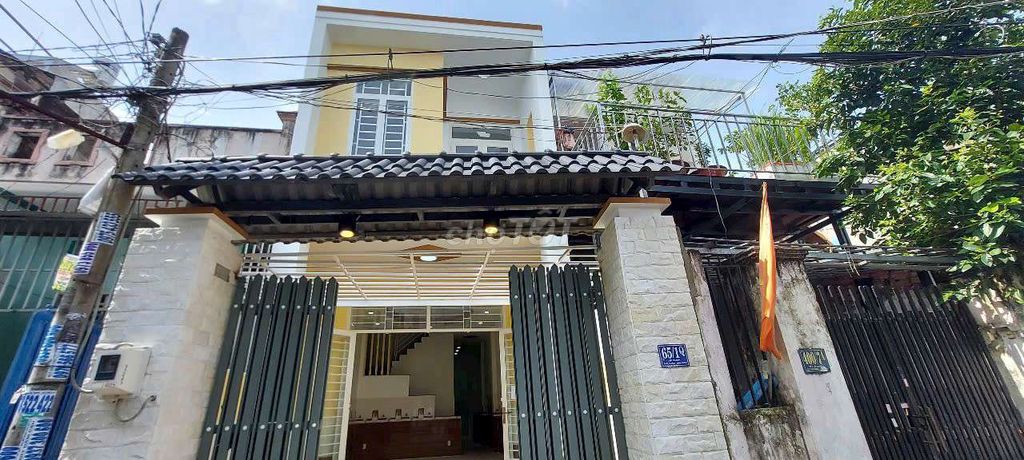 Nhà 1 lầu đẹp 4*18m, Shr, đg 4m thông ở Tân Xuân 1