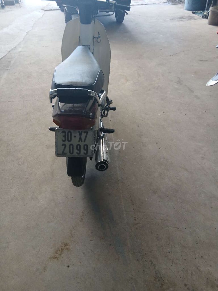 Honda Dream Việt 2010 màu nâu