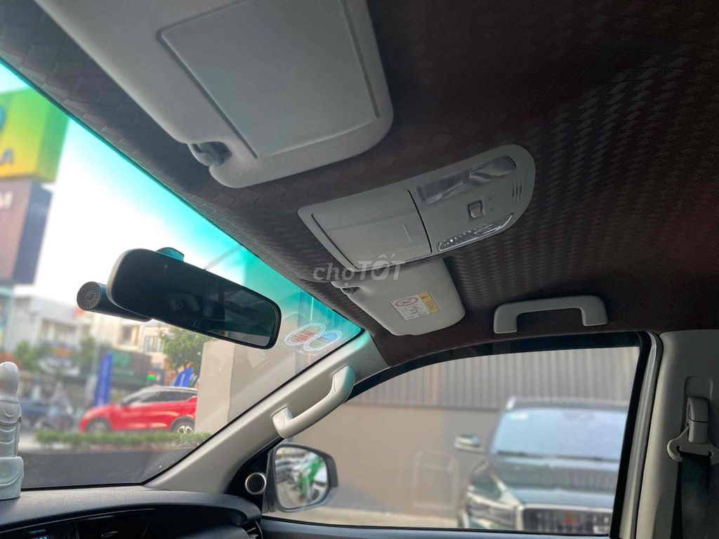 Toyota Fortuner 2019 2.4G AT chất xe đẹp. Mua bán Ô tô tại Quận Tân Phú Tp Hồ Chí Minh được đăng bởi Nguyễn Tân Xe Lướt  hình 10