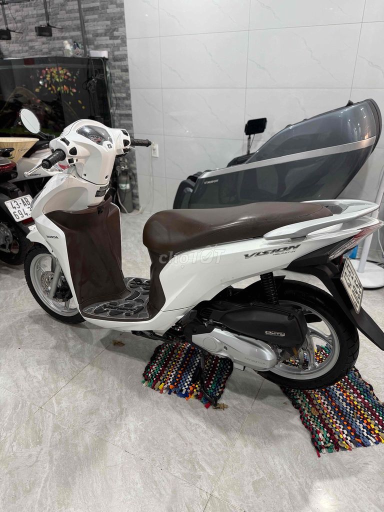 Honda Vision 2017 белый