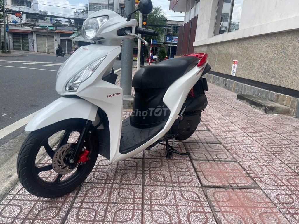 👉Honda Vision 2018 khóa Smartkey. Mua bán Xe máy tại Quận 8 Tp Hồ Chí Minh được đăng bởi tuấn  hình 3
