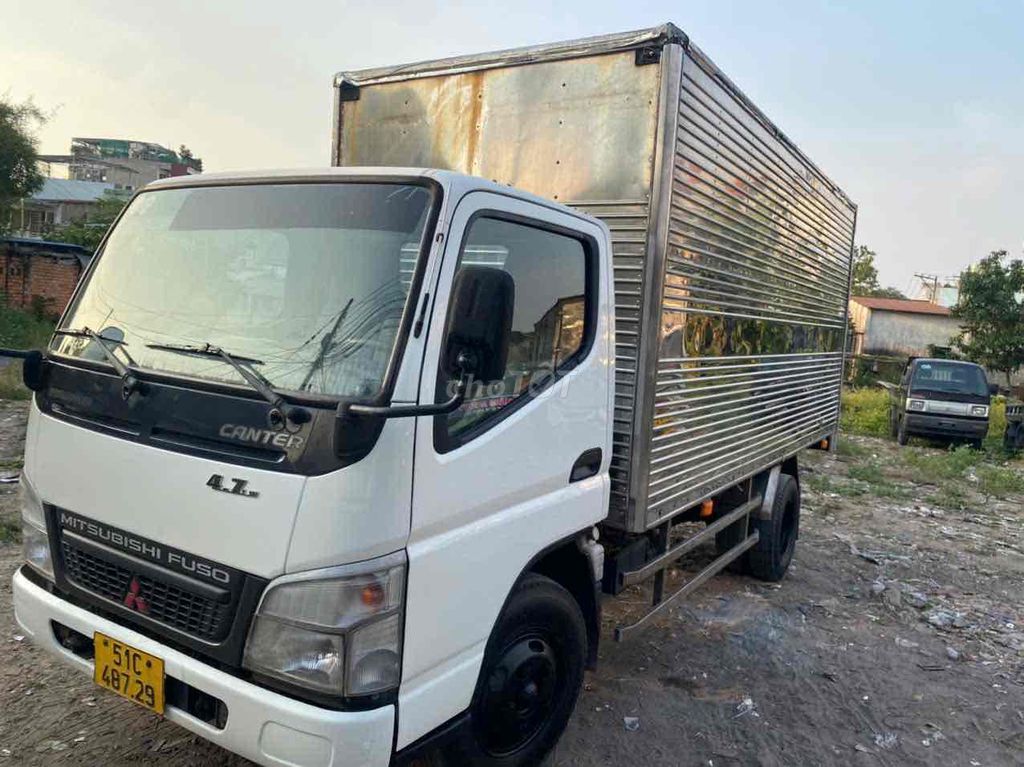 MlTSUBlSHl CANTER 2014 thùng kín dai 4m4 tải 1 t7. Mua bán Xe tải, xe ben tại Thành phố Thủ Đức Tp Hồ Chí Minh được đăng bởi tran Hong Thuy hình 9