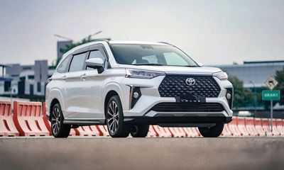 Toyota Veloz Cross GIÁ GIẢM Lãi suất 0% Tháng 05