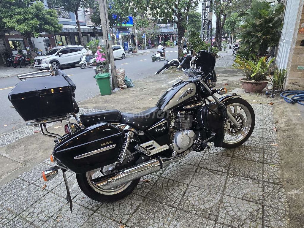 Suzuki GZ150-A Đen Bạc. Mua bán Xe máy tại Quận Thanh Khê Đà Nẵng được đăng bởi Quý Moto Cycle 21 điện biên phủ Đà Nẵng hình 2