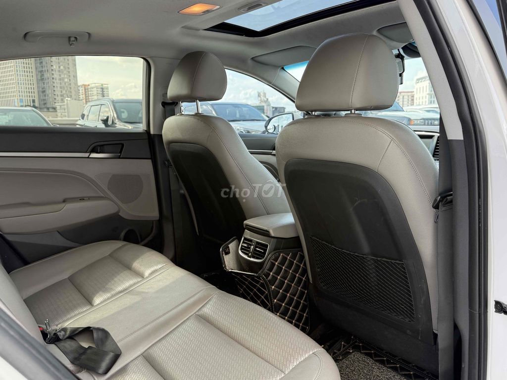 Hyundai Elantra 2016 2.0 AT - 47000 km - Siêu Đẹp. Mua bán Ô tô tại Quận Bình Thạnh Tp Hồ Chí Minh được đăng bởi Công Sang hình 18