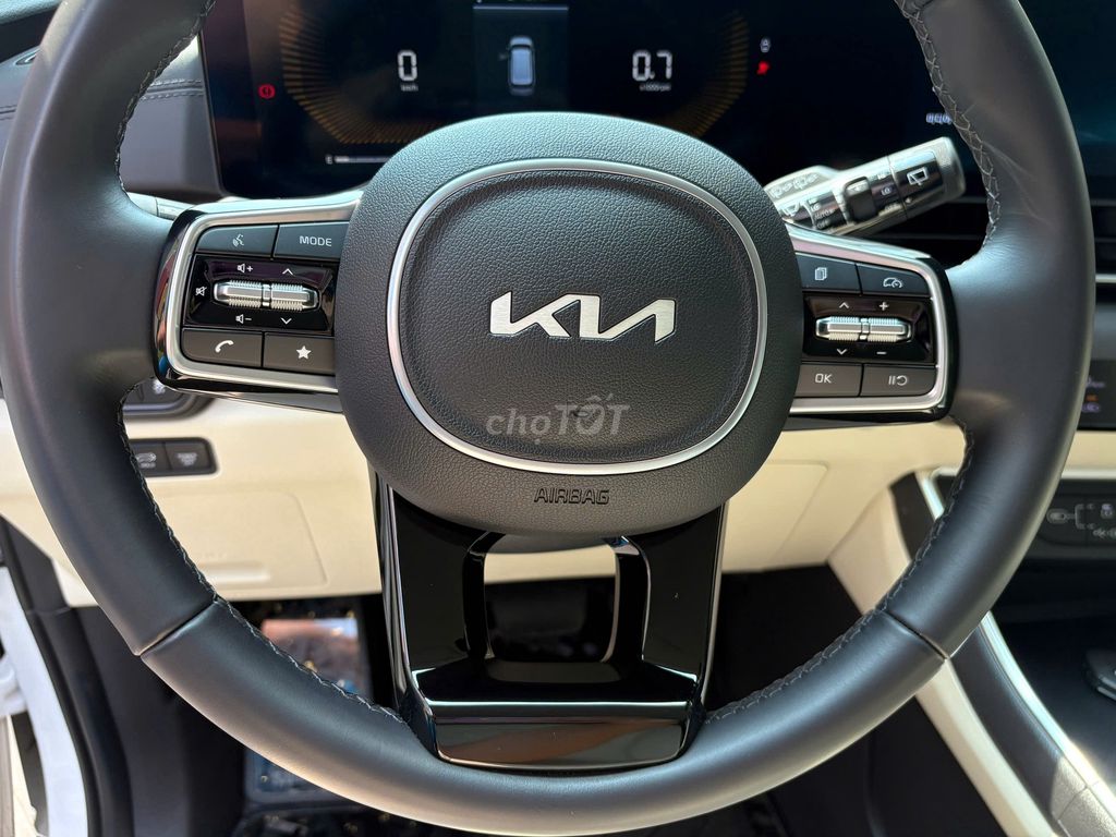Kia New Carnival Luxury 2.2D 2025 Trắng Like New. Mua bán Ô tô tại Thành phố Thủ Đức Tp Hồ Chí Minh được đăng bởi Nguyễn An Phương hình 16