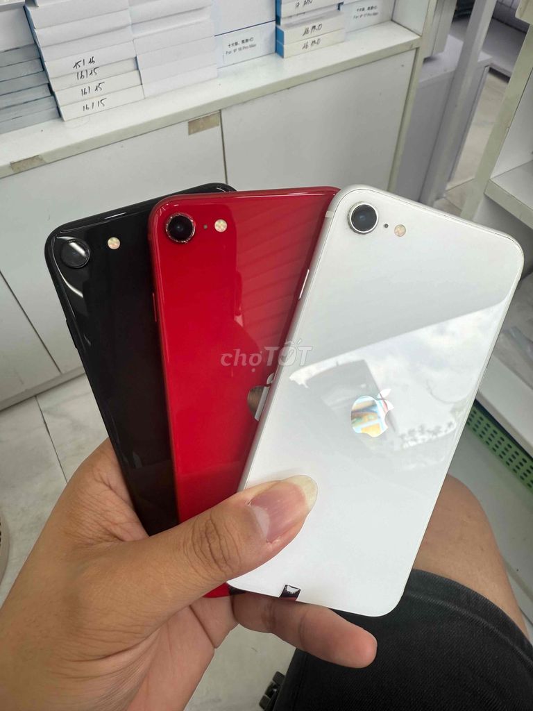 Apple iPhone SE 2020 Đen, Đỏ, Trắng. Mua bán Điện thoại tại Quận Ngô Quyền Hải Phòng được đăng bởi Mạnh Cường hình 1