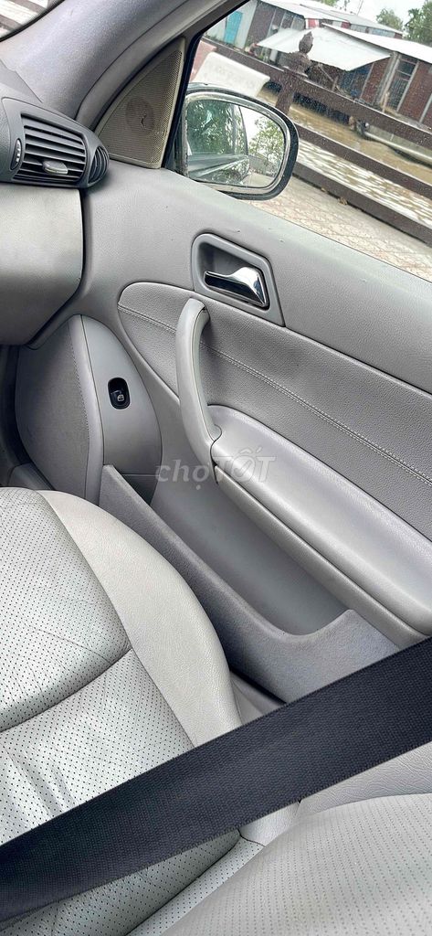 Mercedes Benz C Class 2004 C180K Classic  - 150000. Mua bán Ô tô tại Quận Ninh Kiều Cần Thơ được đăng bởi nguyen van tai hình 15
