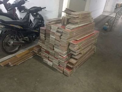 70m sàn gỗ 12ly còn đẹp. Mua bán Nội thất, đồ gia dụng khác tại Quận Hà Đông Hà Nội được đăng bởi Cong Kenh Shiper