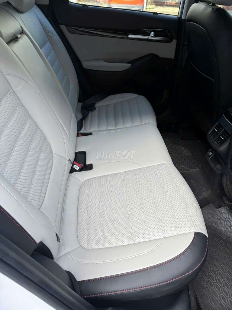 2023 Premium 1.6 AT - 12000 km. Mua bán Ô tô tại Huyện An Dương Hải Phòng được đăng bởi Mr Quý hình 12