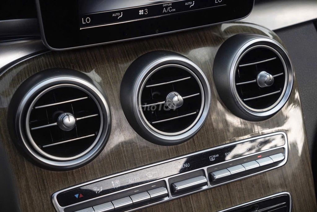 Mercedes Benz C250 Exclusive 2018. Mua bán Ô tô tại Quận 1 Tp Hồ Chí Minh được đăng bởi Thái LA Auto hình 6