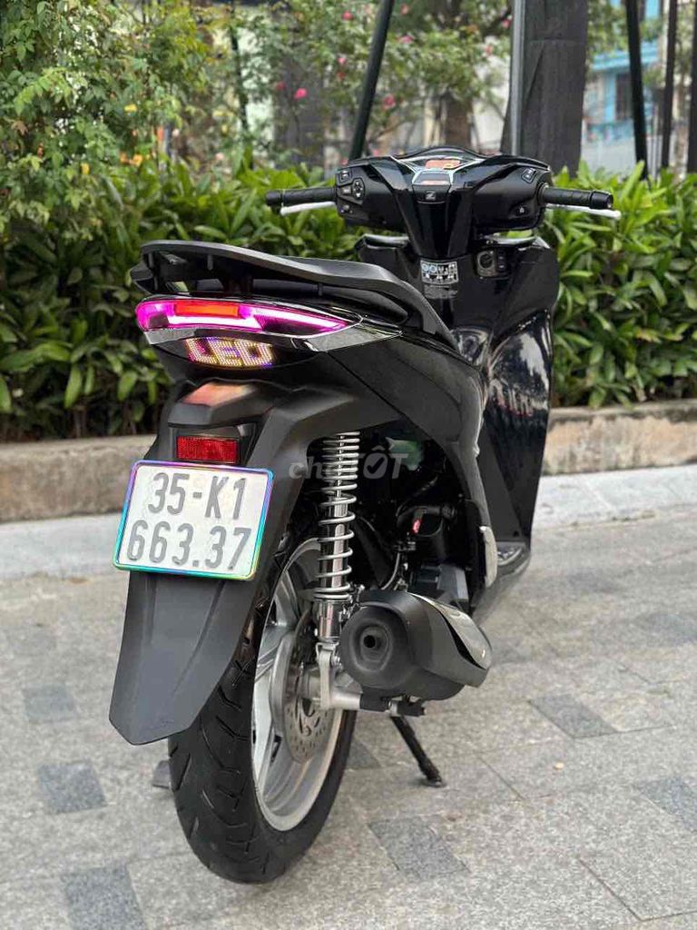 Honda SH 125 CBS 2024 Đen. Mua bán Xe máy tại Quận Đống Đa Hà Nội được đăng bởi Xe Máy Vượng Trung hình 1